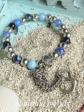 Blue and Silver gemstones silver Shell Charm Beaded Bracelet
